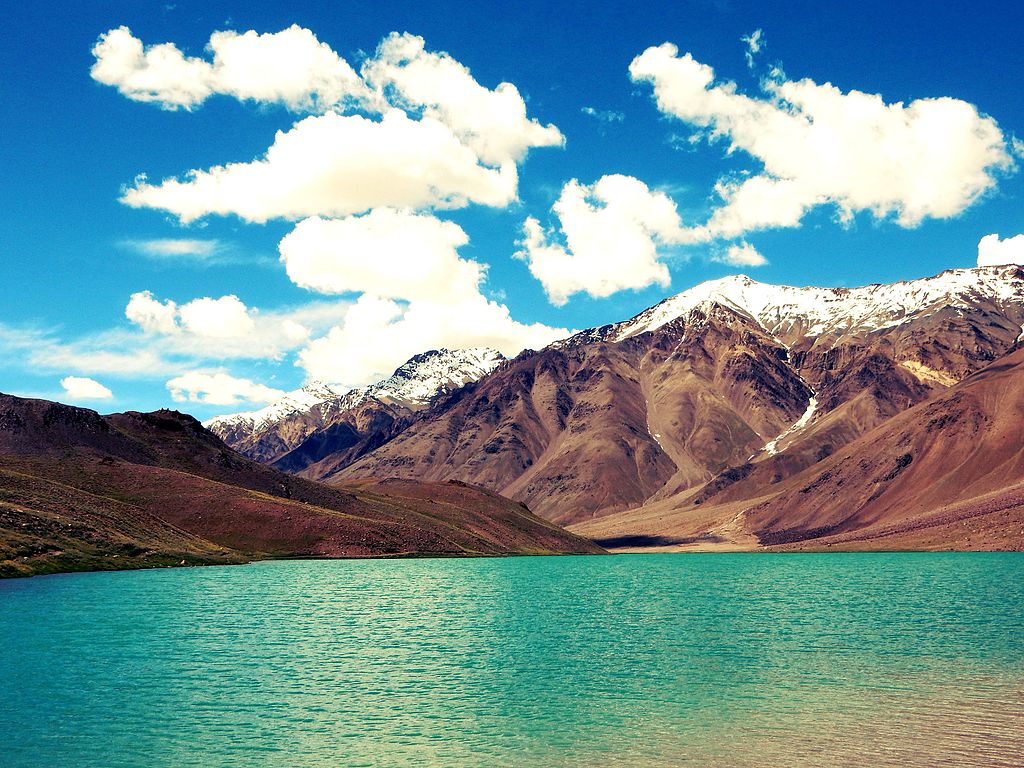 Read more about the article “Top 10 Places to Visit in Himachal Pradesh”