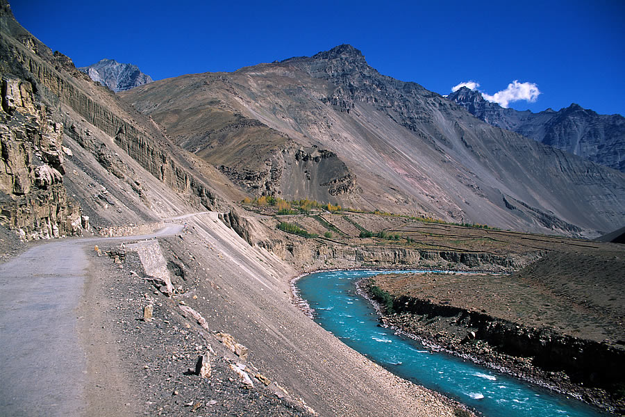 A_view_of_mountains_and_Spiti_river_